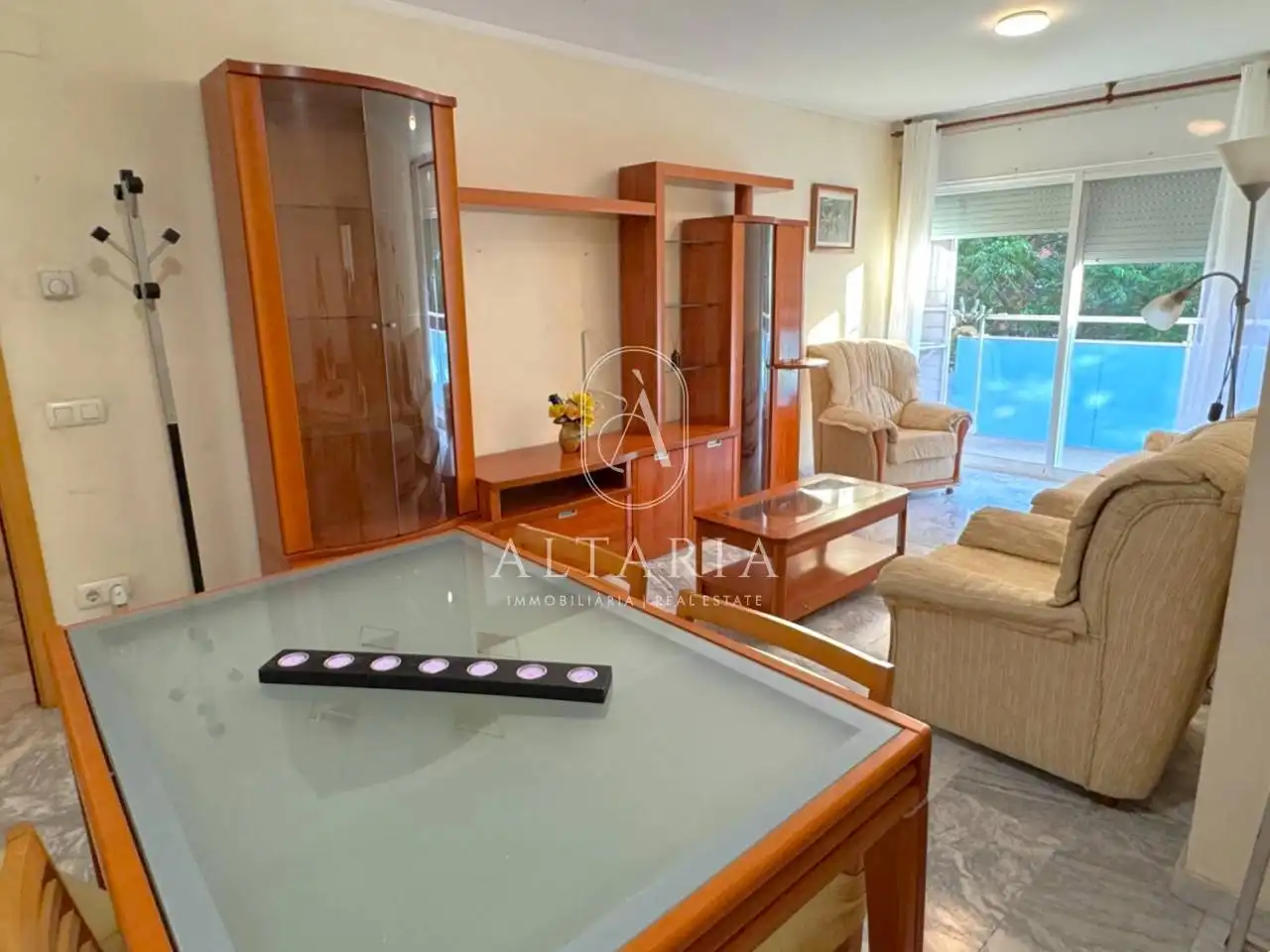 Vista exterior de Piso en venta en Malgrat de Mar con Calefacción, Terraza y Alarma