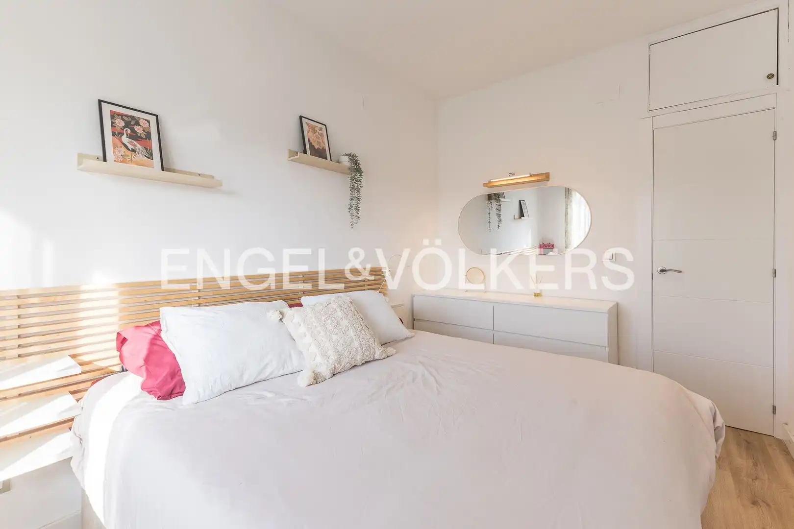 Habitación de Piso en venta en L'Hospitalet de Llobregat con Aire acondicionado, Calefacción y Balcón