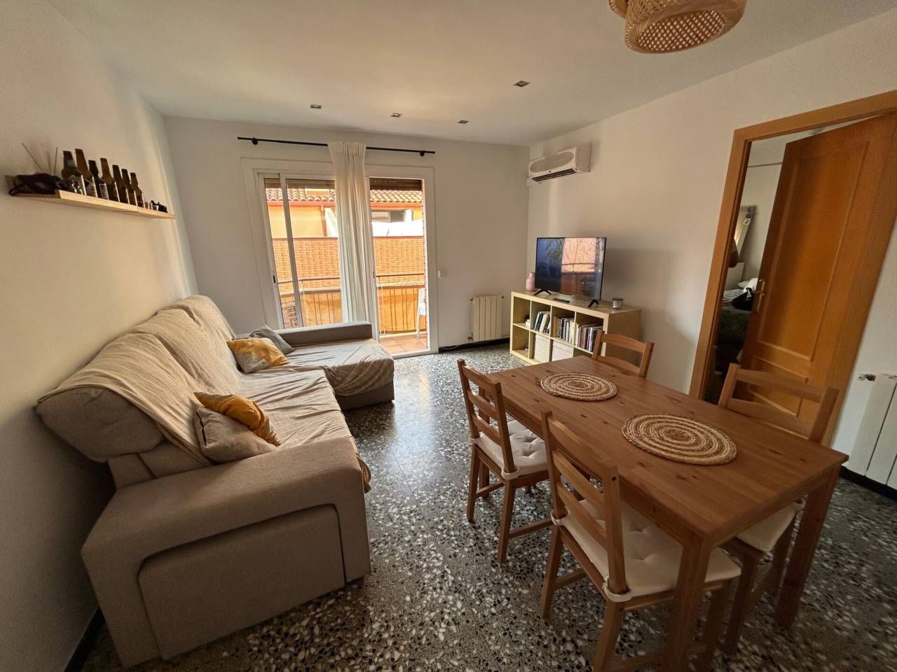Bedroom of Flat for sale in Vilanova i la Geltrú  with Air Conditioner, Heating and Balcony