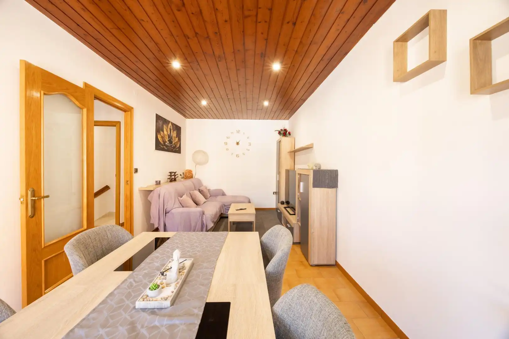 Detached homes for sale in Carrer del Collsacabra, Roda de Ter