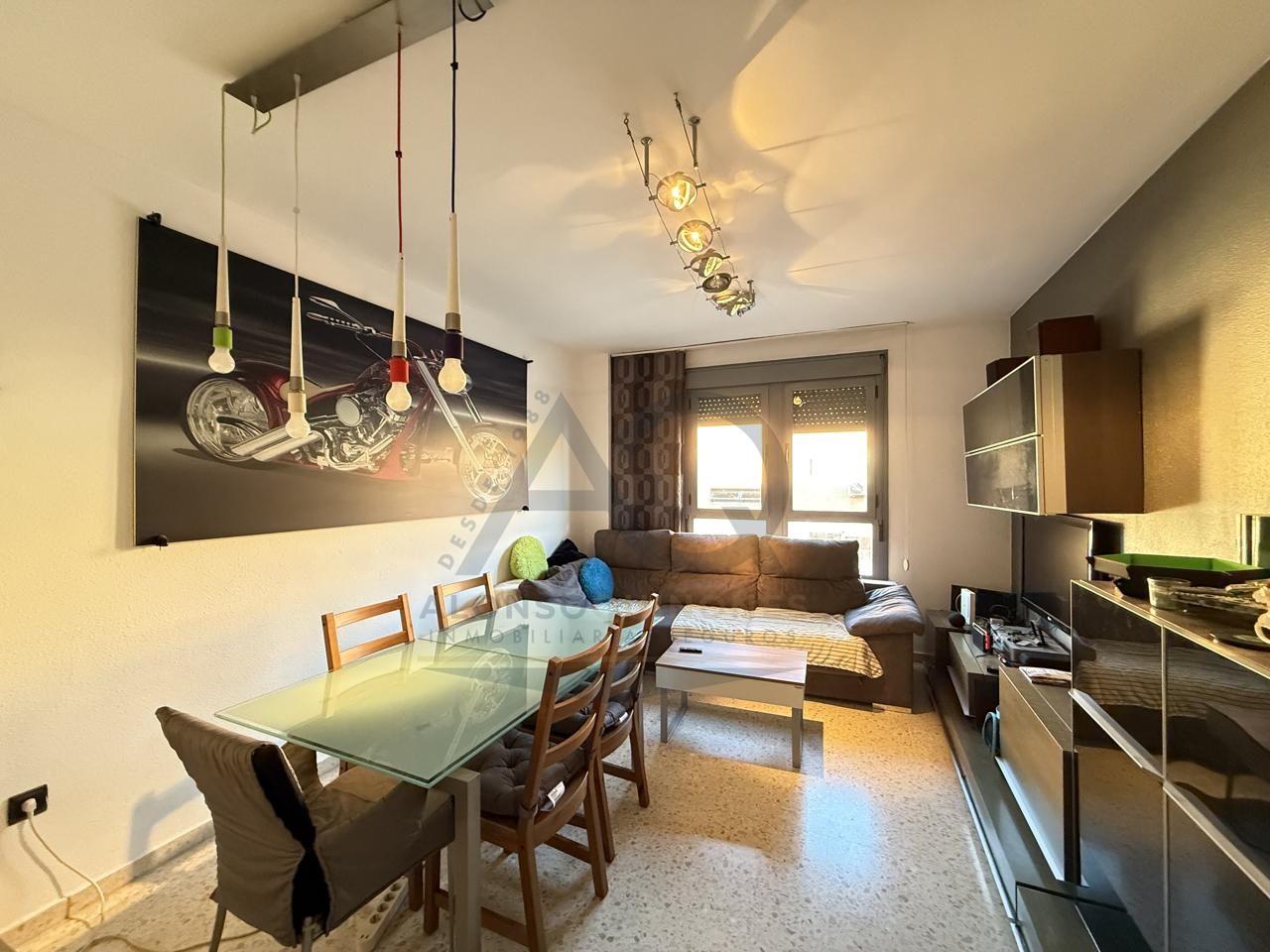 Living room of Flat for sale in  Sevilla Capital  with Community pool
