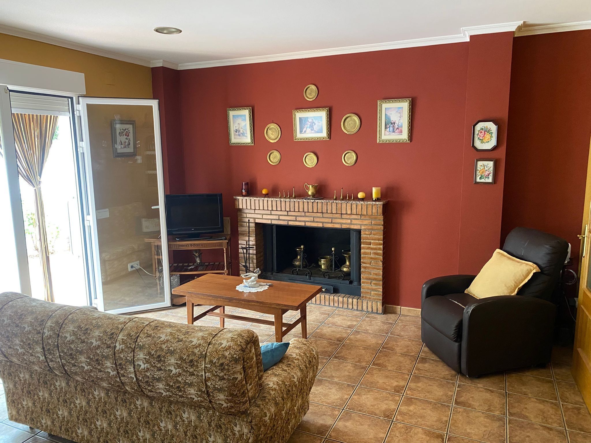 Sala d'estar de Casa o xalet en venda en Villanueva de Alcardete amb Calefacció, Jardí privat i Parquet