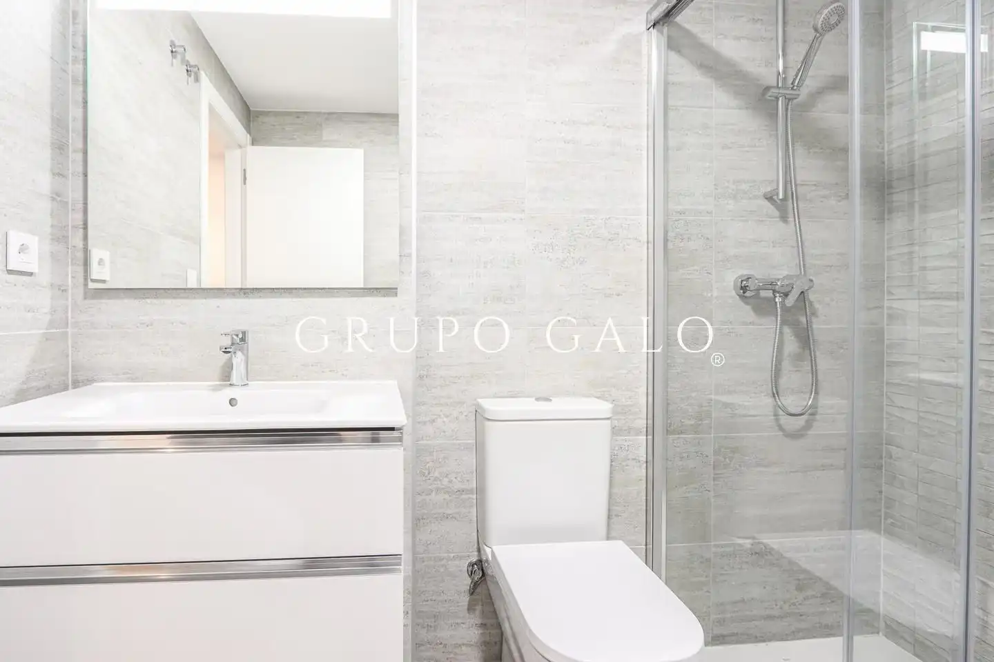 Wohnung zur Miete in Rúa de Bolivia, Plaza España - Corte Inglés