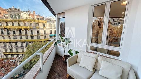 Foto 5 de Piso de alquiler en Sant Antoni,  Barcelona Capital