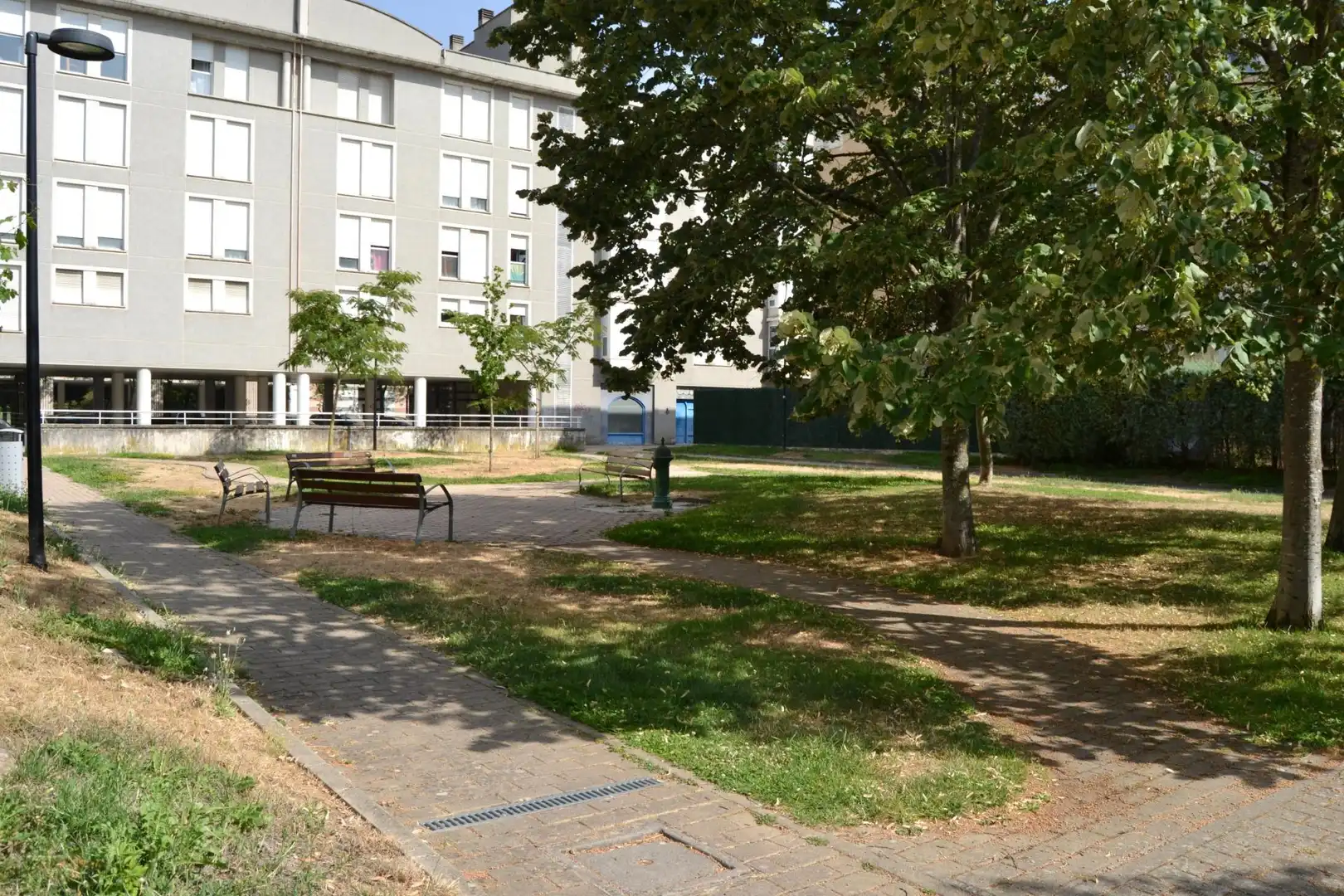 Vista exterior de Piso en venta en  Pamplona / Iruña con Parquet y Trastero