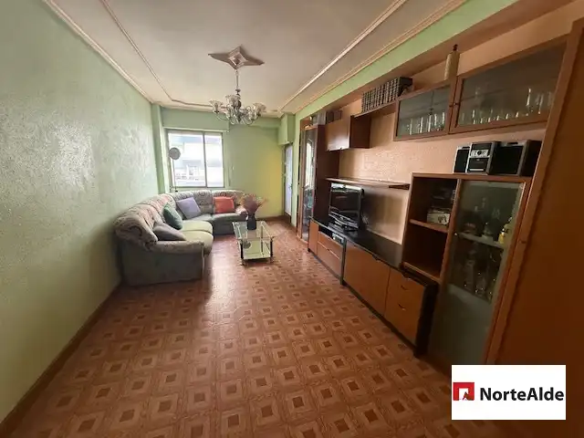 Living room of Flat for sale in Barakaldo   with Heating and Balcony