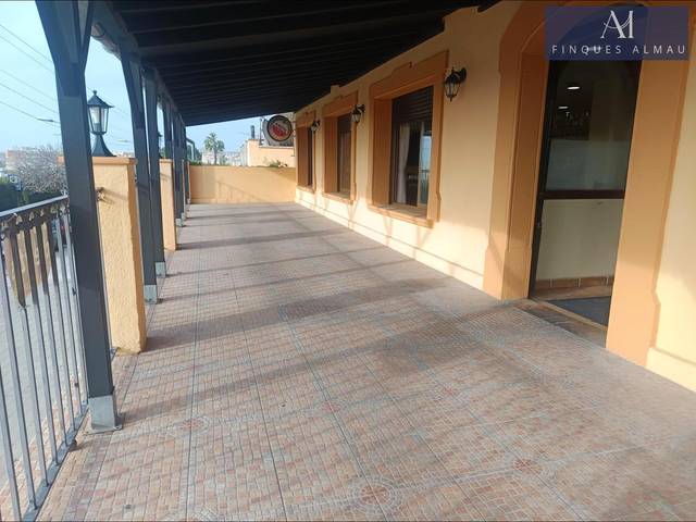Local comercial en Alquiler en Cunit Residencial
