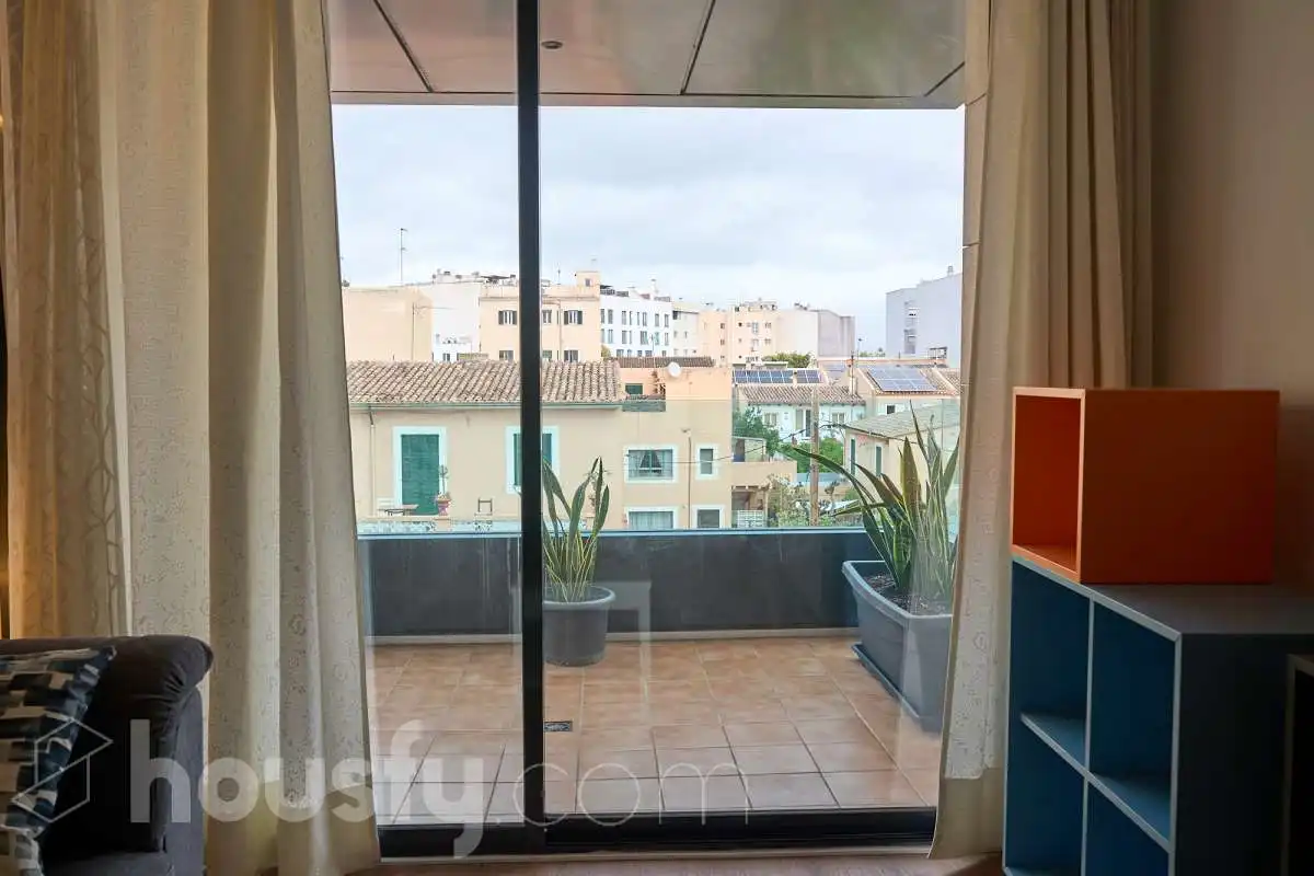 Terrasse von Wohnung zum Verkauf in  Palma de Mallorca mit Klimaanlage, Heizung und Privatgarten