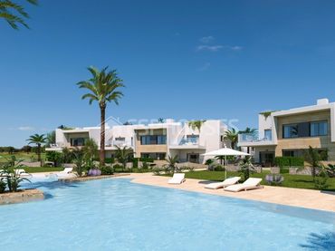 Apartamento con piscina en venta en El Pinar de Campoverde
