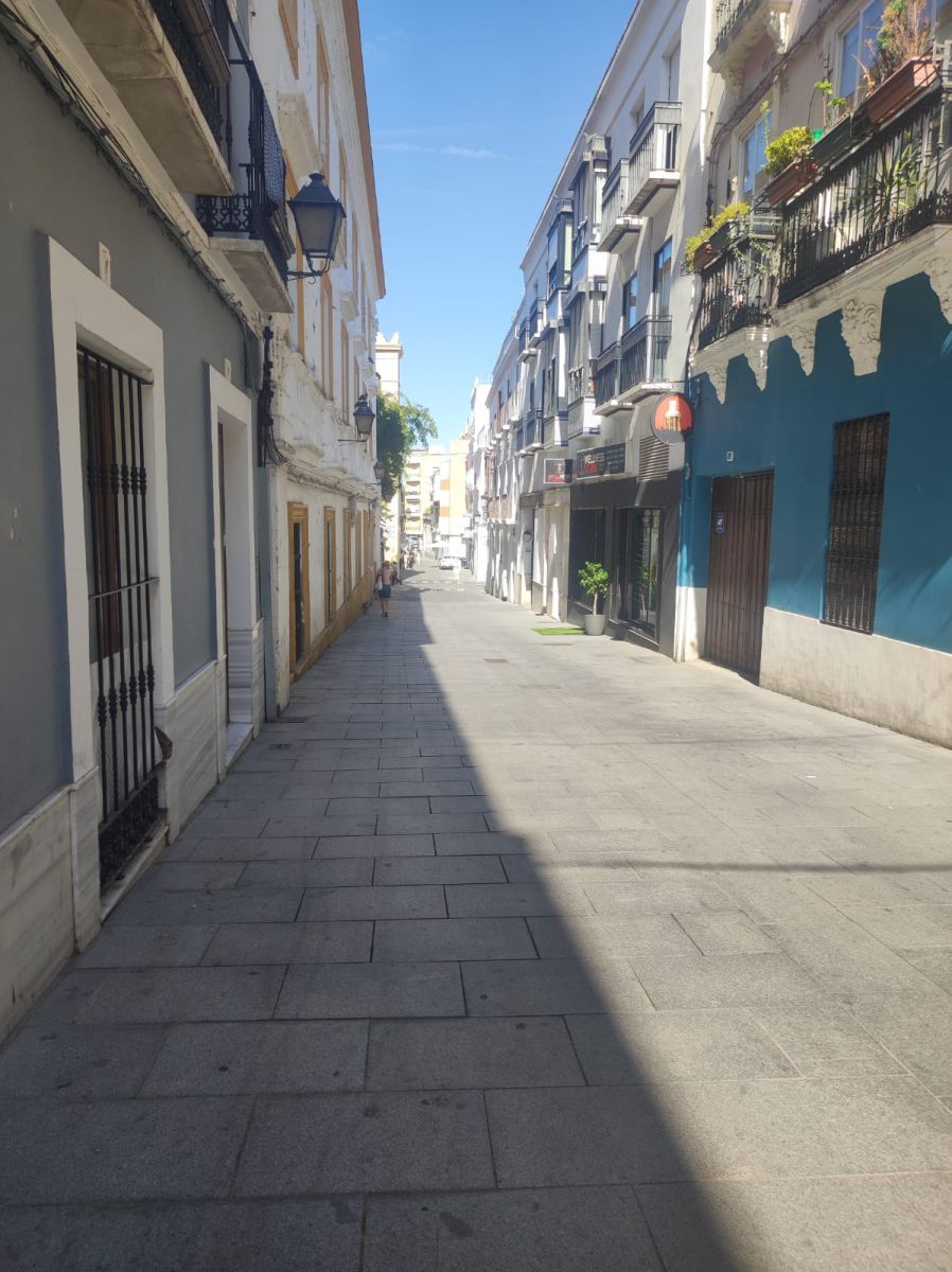 Vista exterior de Local en venta en Badajoz Capital