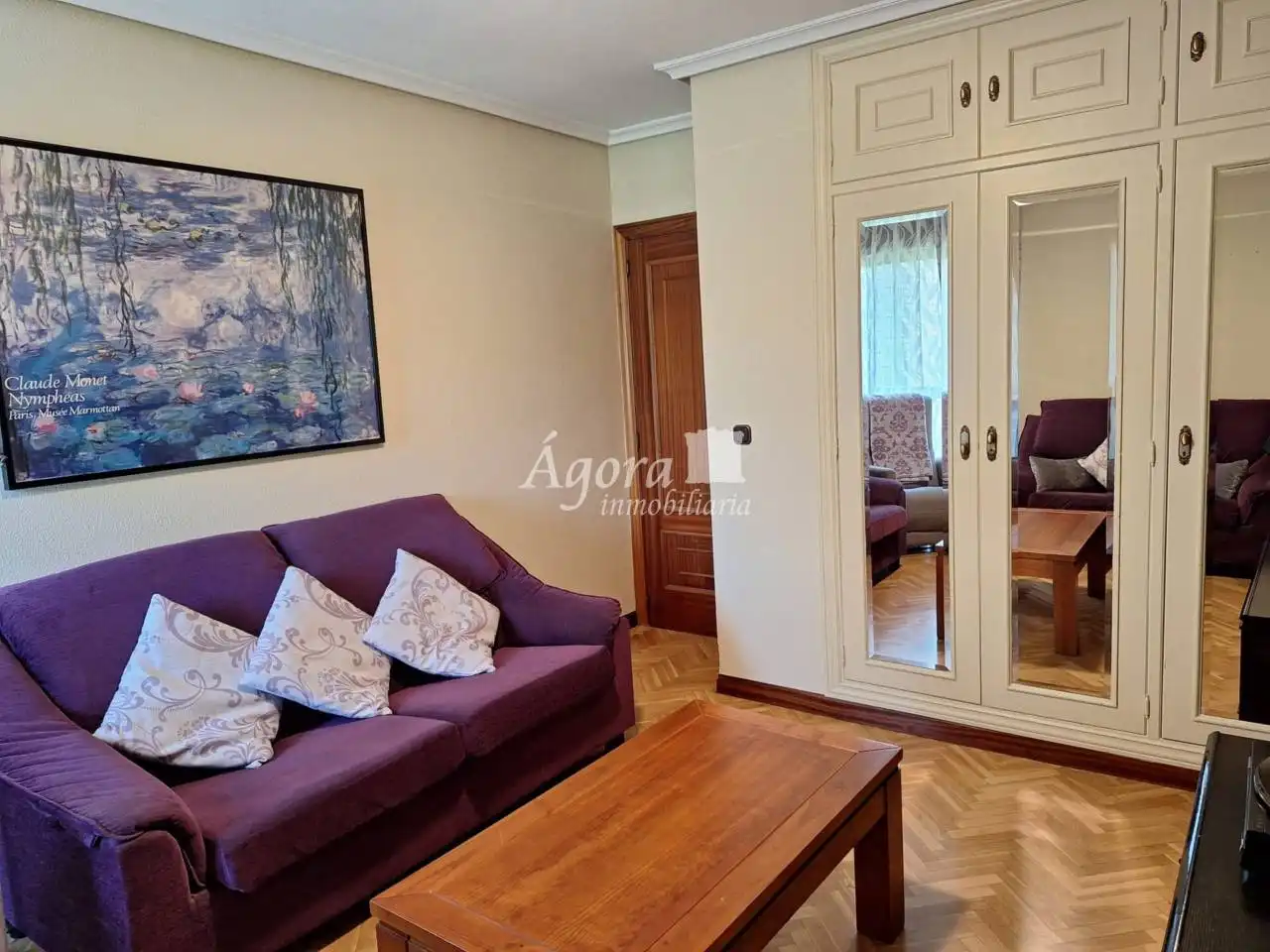Sala d'estar de Pis en venda en Valladolid amb Calefacció, Parquet i Terrassa