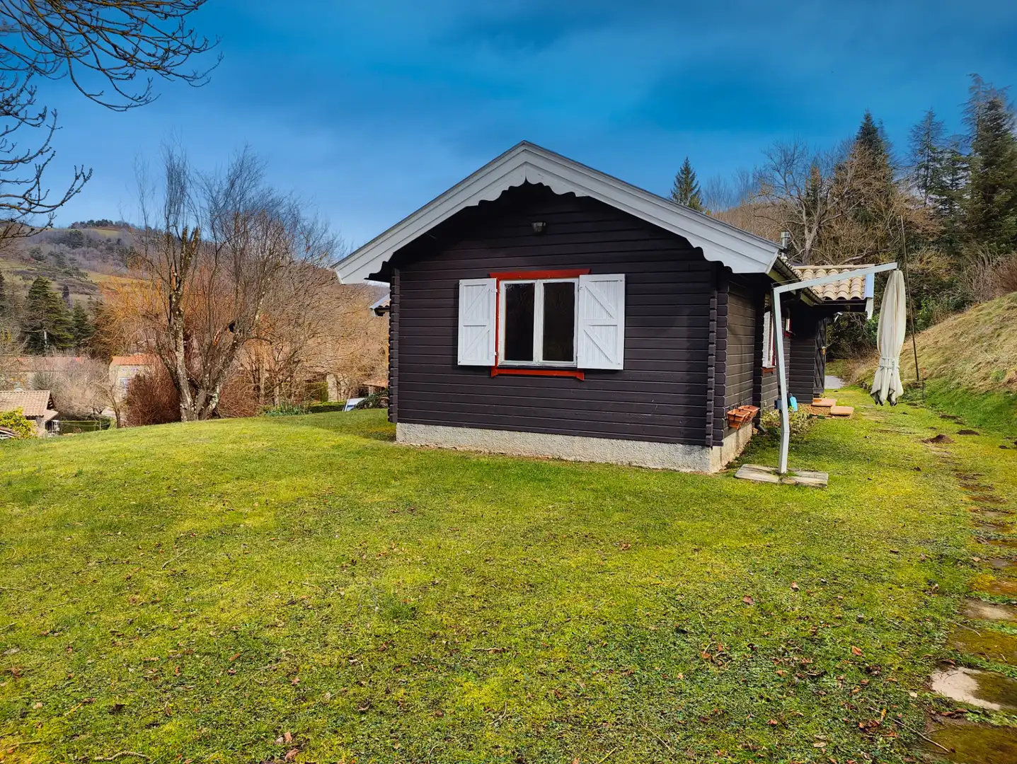 Vista exterior de Casa o xalet en venda en Camprodon amb Jardí privat, Parquet i Terrassa