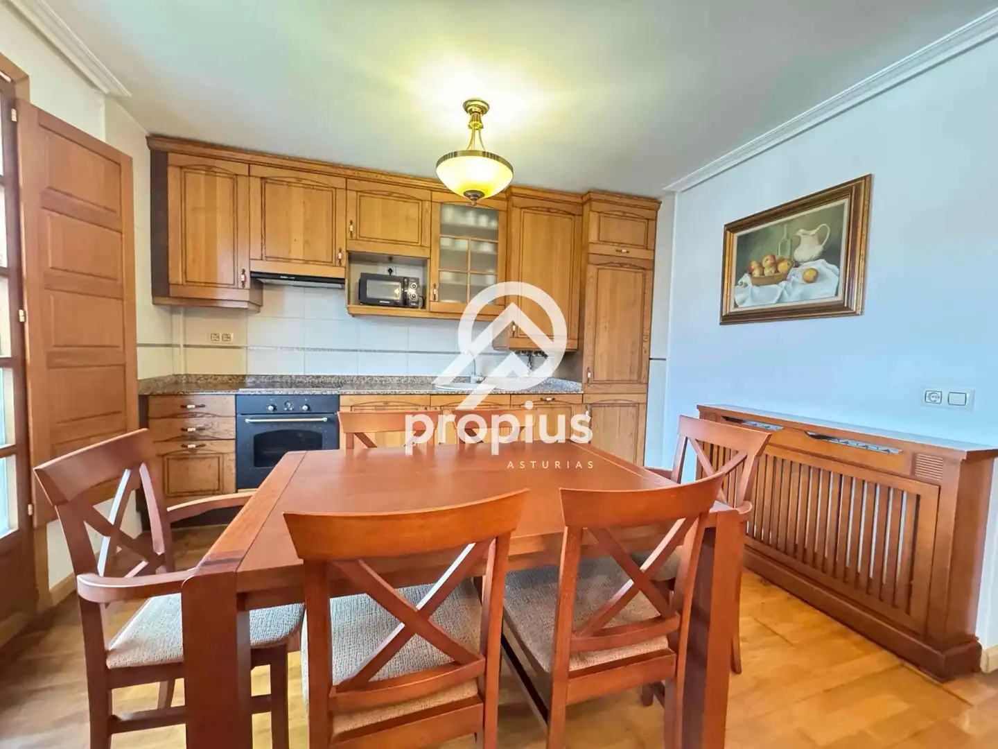 Cocina de Piso en venta en Llanes con Calefacción, Parquet y Trastero