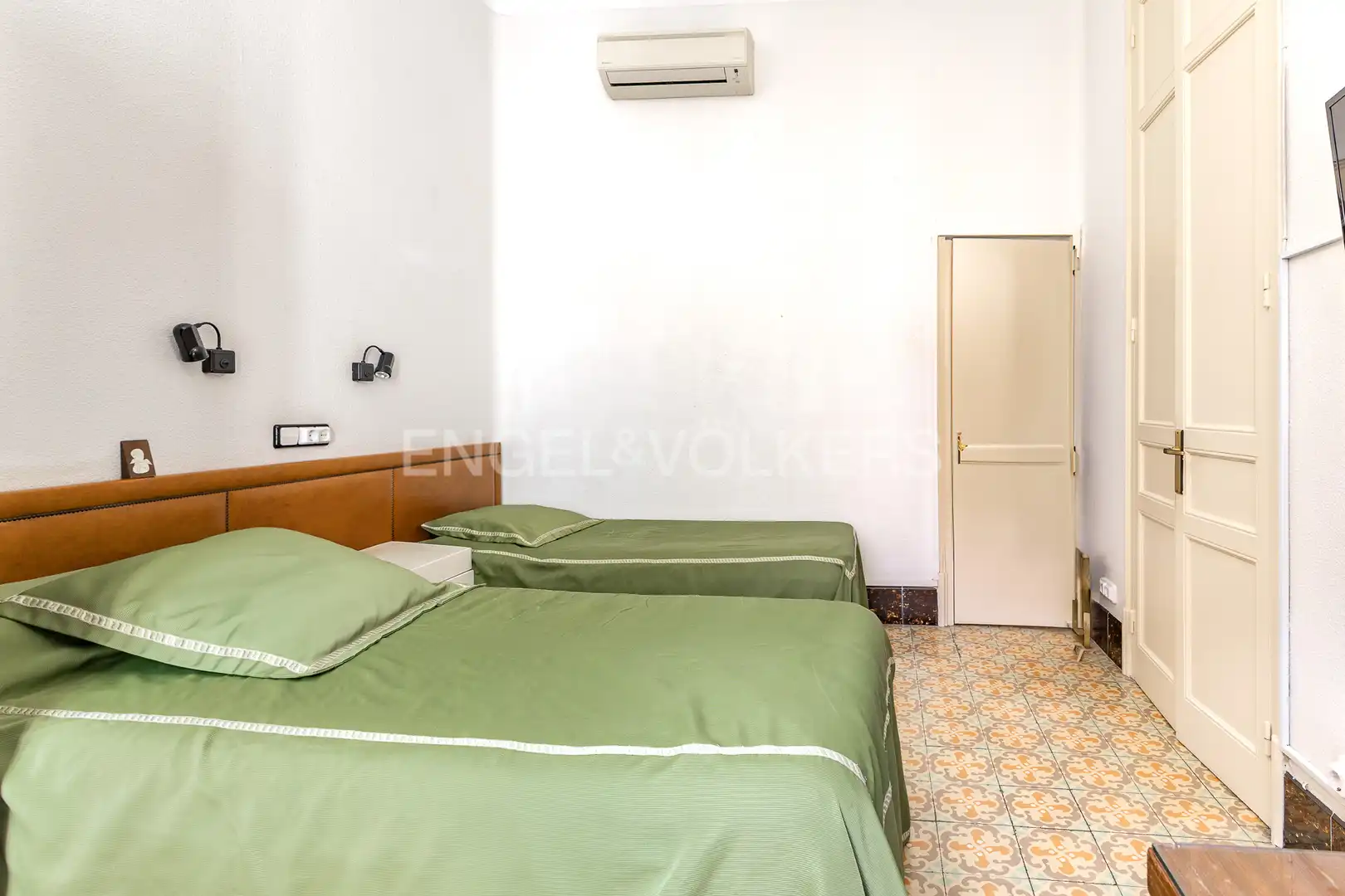 Dormitori de Casa o xalet de lloguer en Badalona amb Aire condicionat, Calefacció i Jardí privat