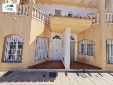 Casa con piscina in vendita a Barrio LARGO EL