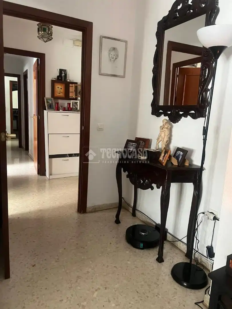 Flat for sale in Sevilla  with Air Conditioner, Heating and Storage room