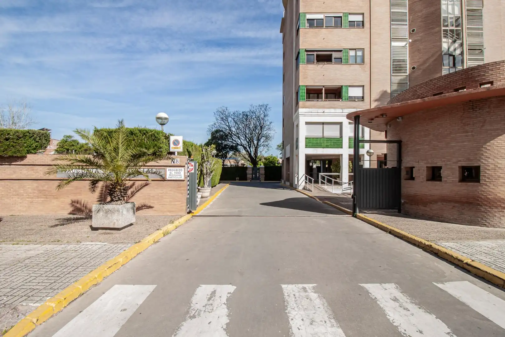 Parking of Flat for sale in Sevilla  with Air Conditioner, Heating and Community pool