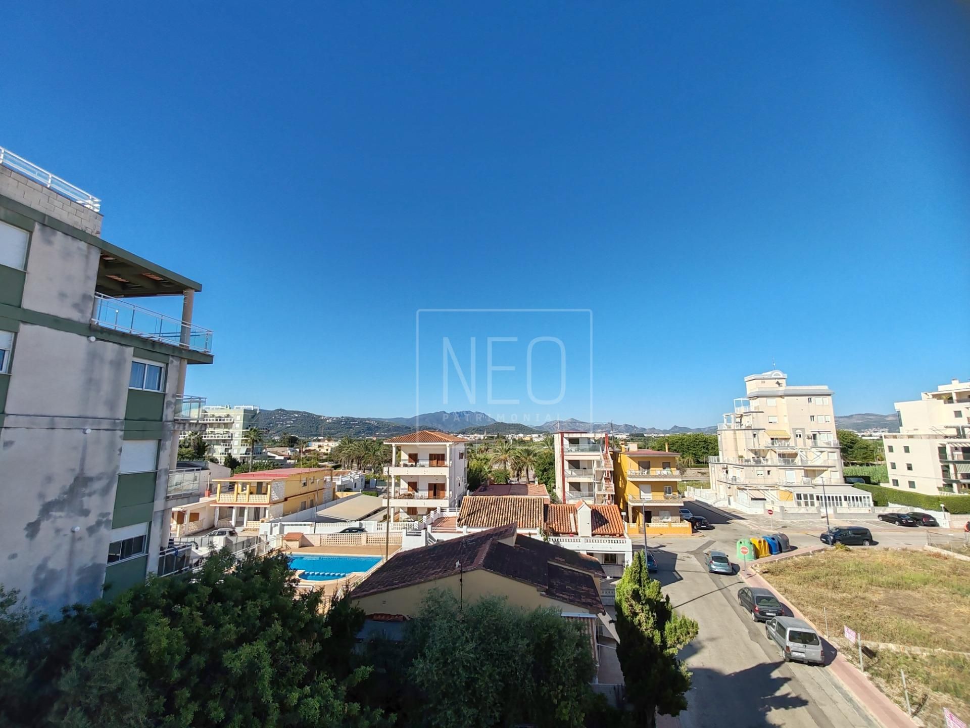 Vista exterior de Pis en venda en Piles amb Aire condicionat i Terrassa