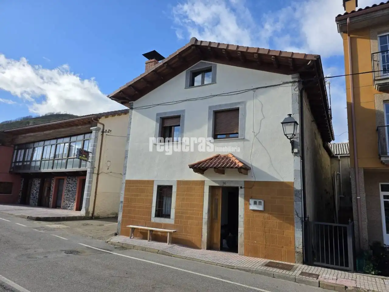 Vista exterior de Casa o chalet en venta en Burón