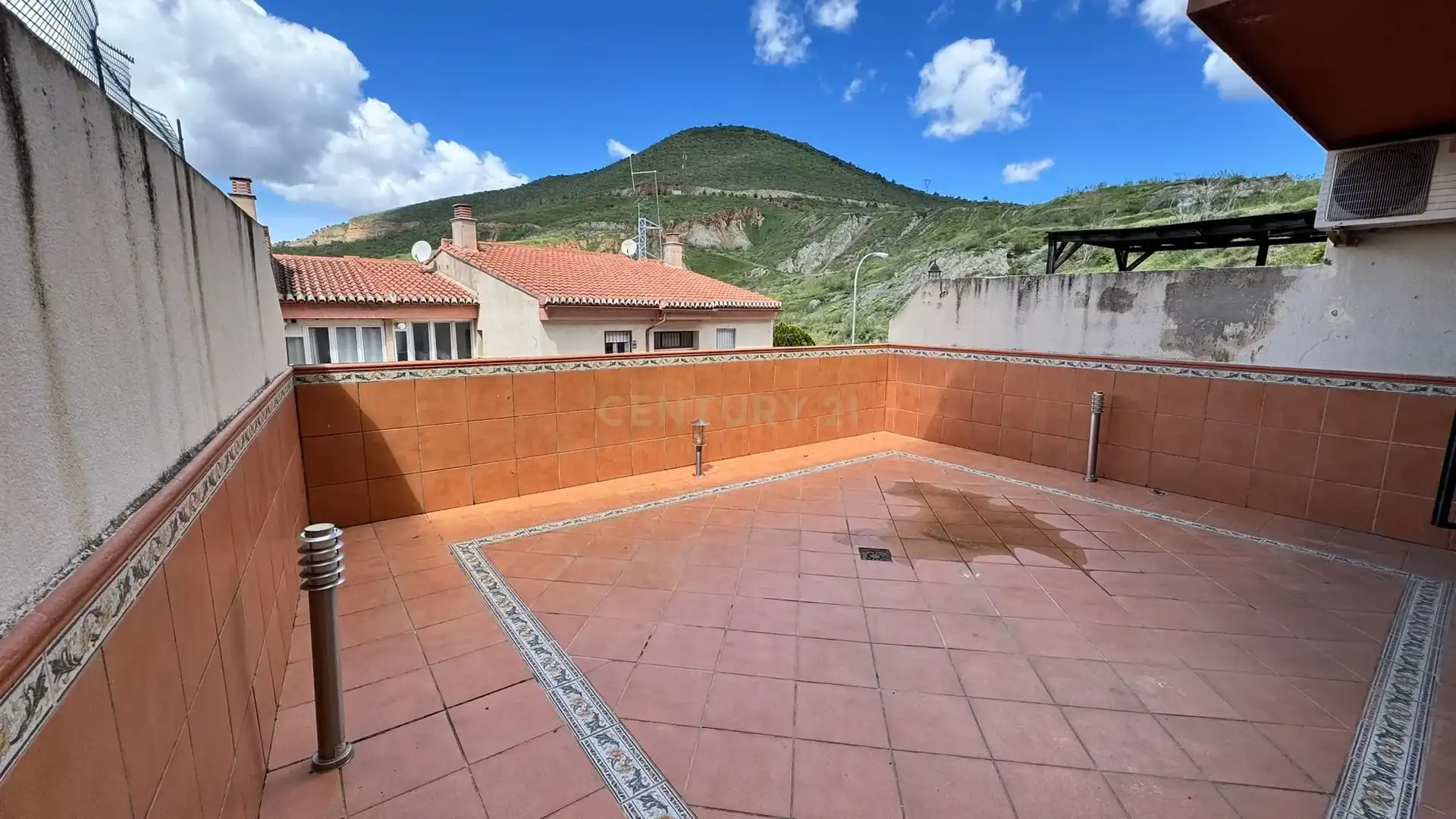 Terrassa de Apartament en venda en Cenes de la Vega amb Alarma