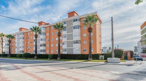 Photo 2 of Flat for sale in C/ Cantarranas , El Pinillo, Torremolinos