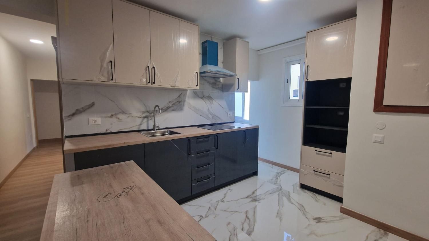 Piso en venta en Tristán - García Escámez - Somosierra, Ofra - Costa Sur