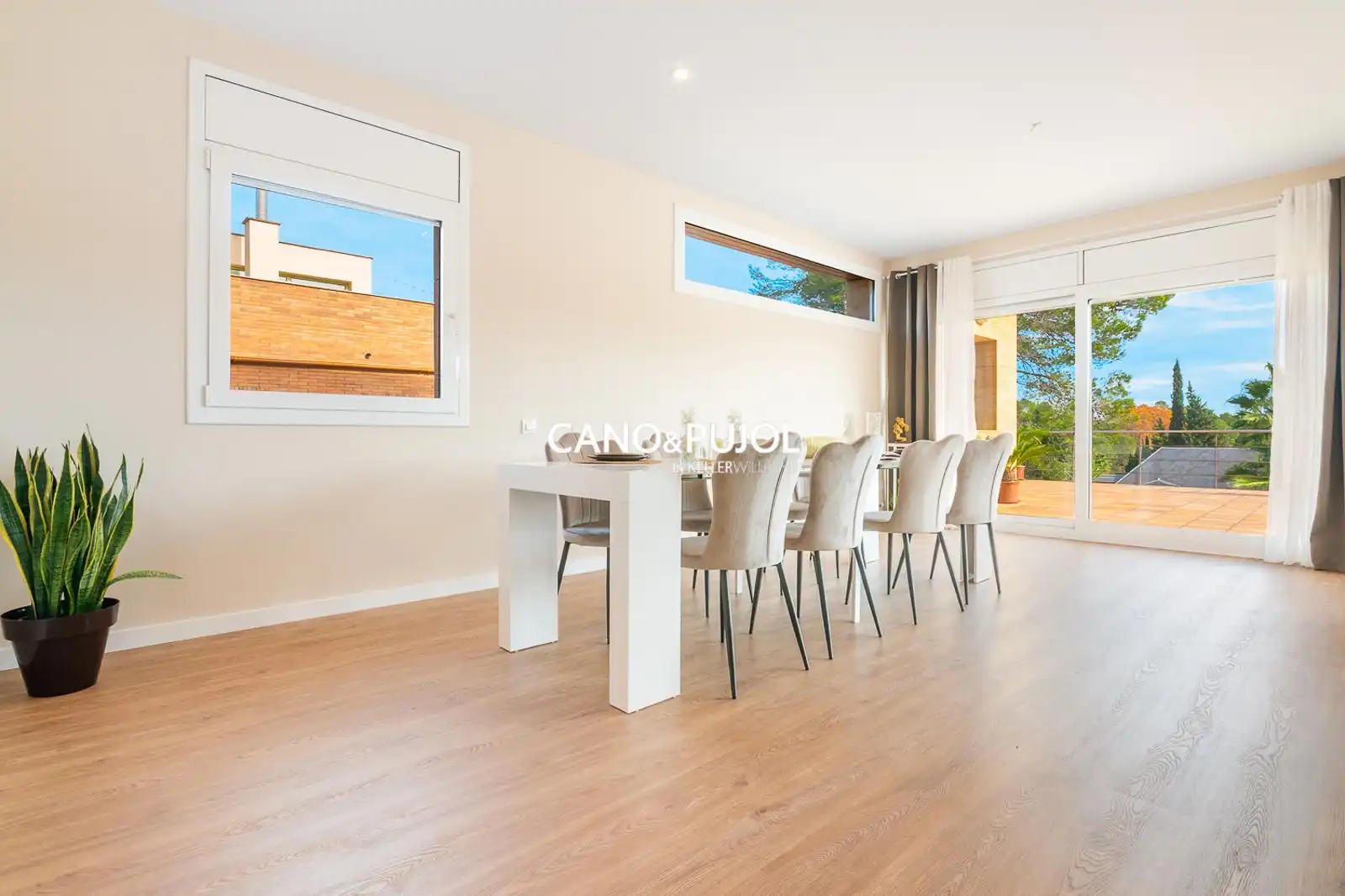 Dining room of Houses for sale in Sant Cugat del Vallès  with Air Conditioner, Terrace and Swimming Pool