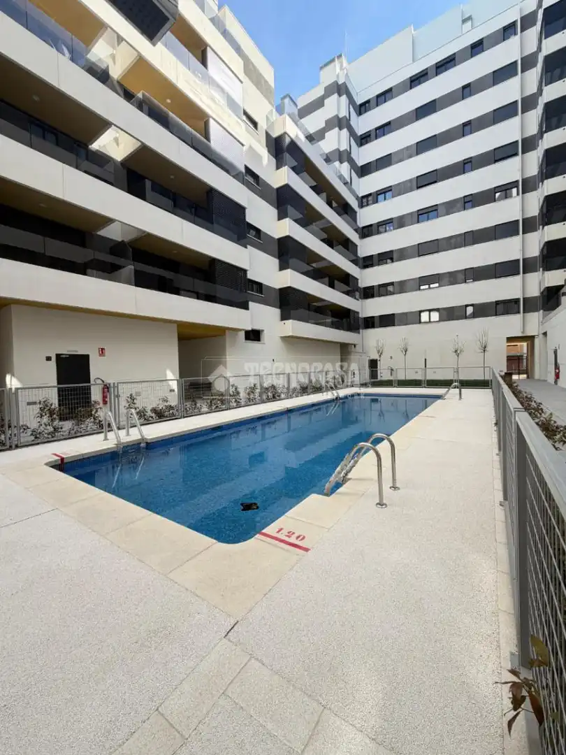 Swimming pool of Flat for sale in Arganda del Rey  with Heating, Parquet flooring and Terrace