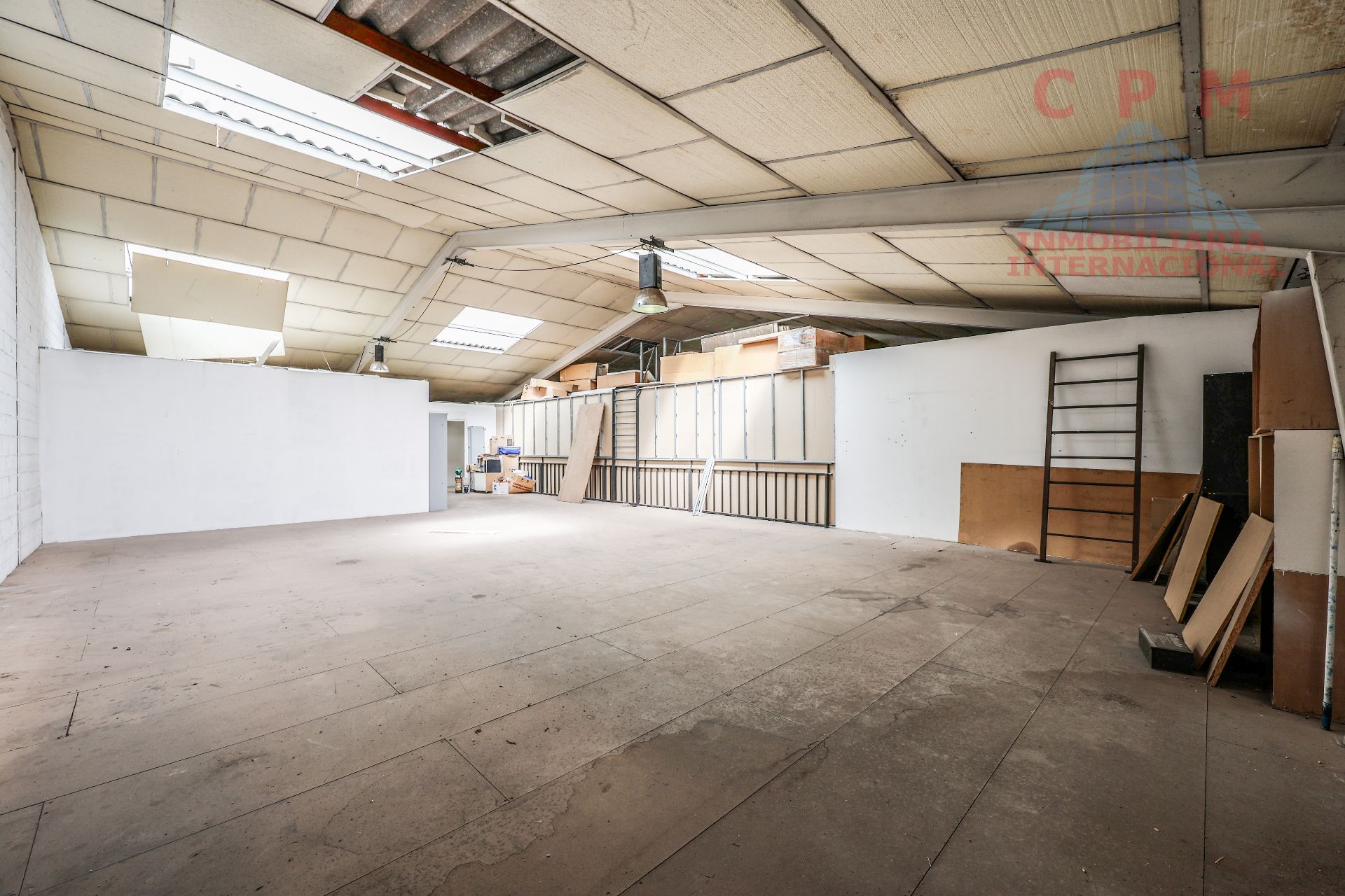 Industrial buildings for sale in Algete  with Heating and Alarm