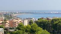 Vista exterior de Àtic en venda en Salou amb Aire condicionat, Terrassa i Balcó