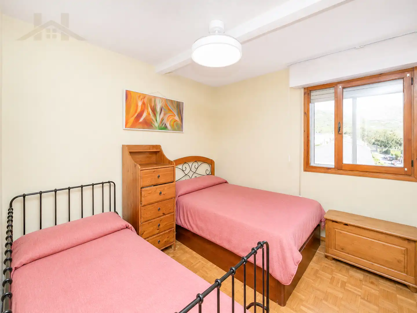Habitación de Piso en venta en Moralzarzal con Calefacción y Piscina comunitaria