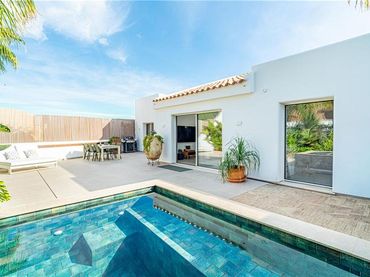 Xalet amb piscina en venda a Portals Nous