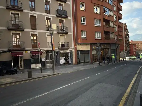 Außenansicht von Lagerraum zum Verkauf in Bilbao 
