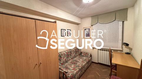 Foto 4 de Pis de lloguer a Corregidor Juan de Bobadilla, Vinateros, Madrid