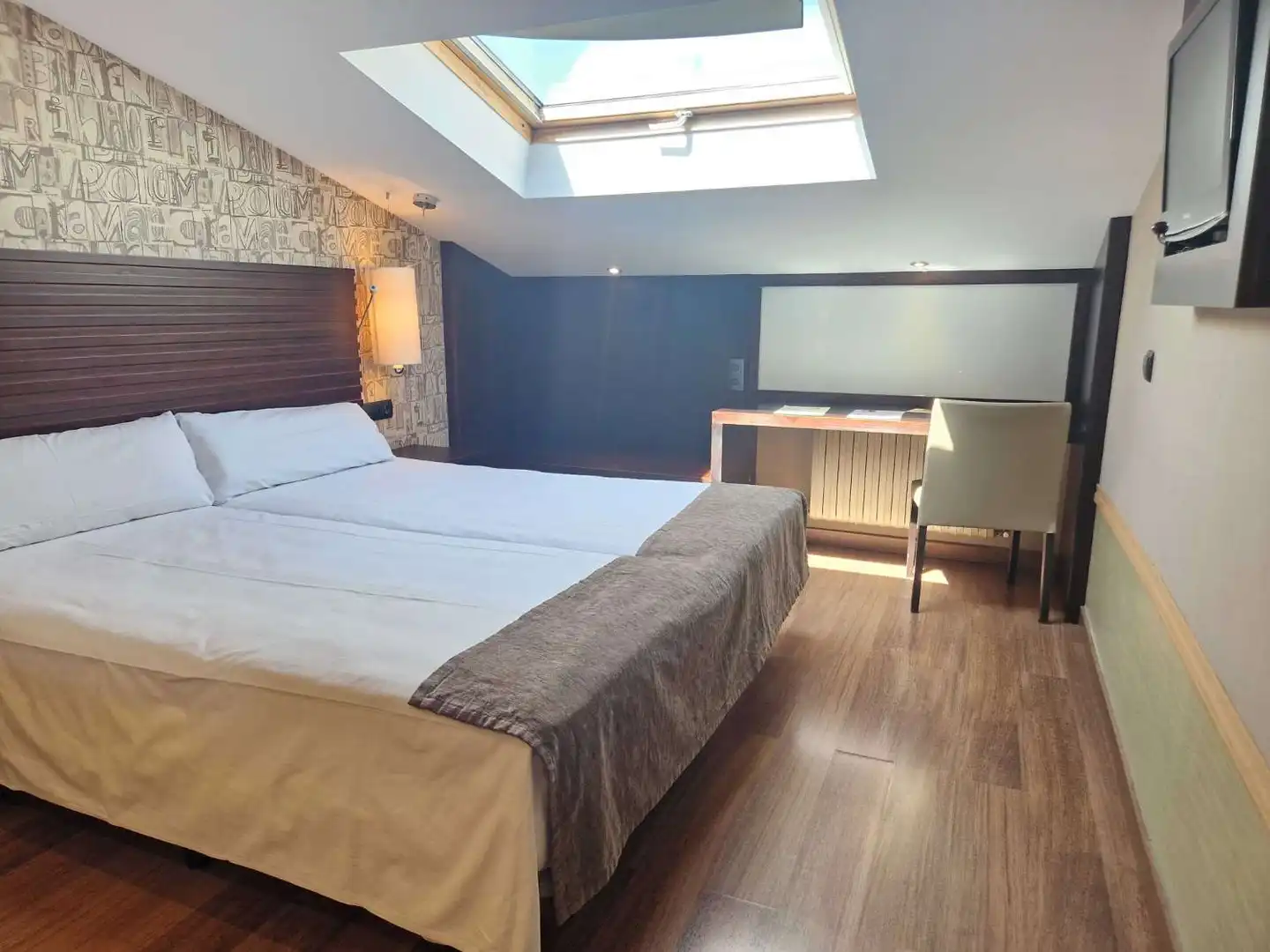 Schlafzimmer von Gebäude zum Verkauf in Brión