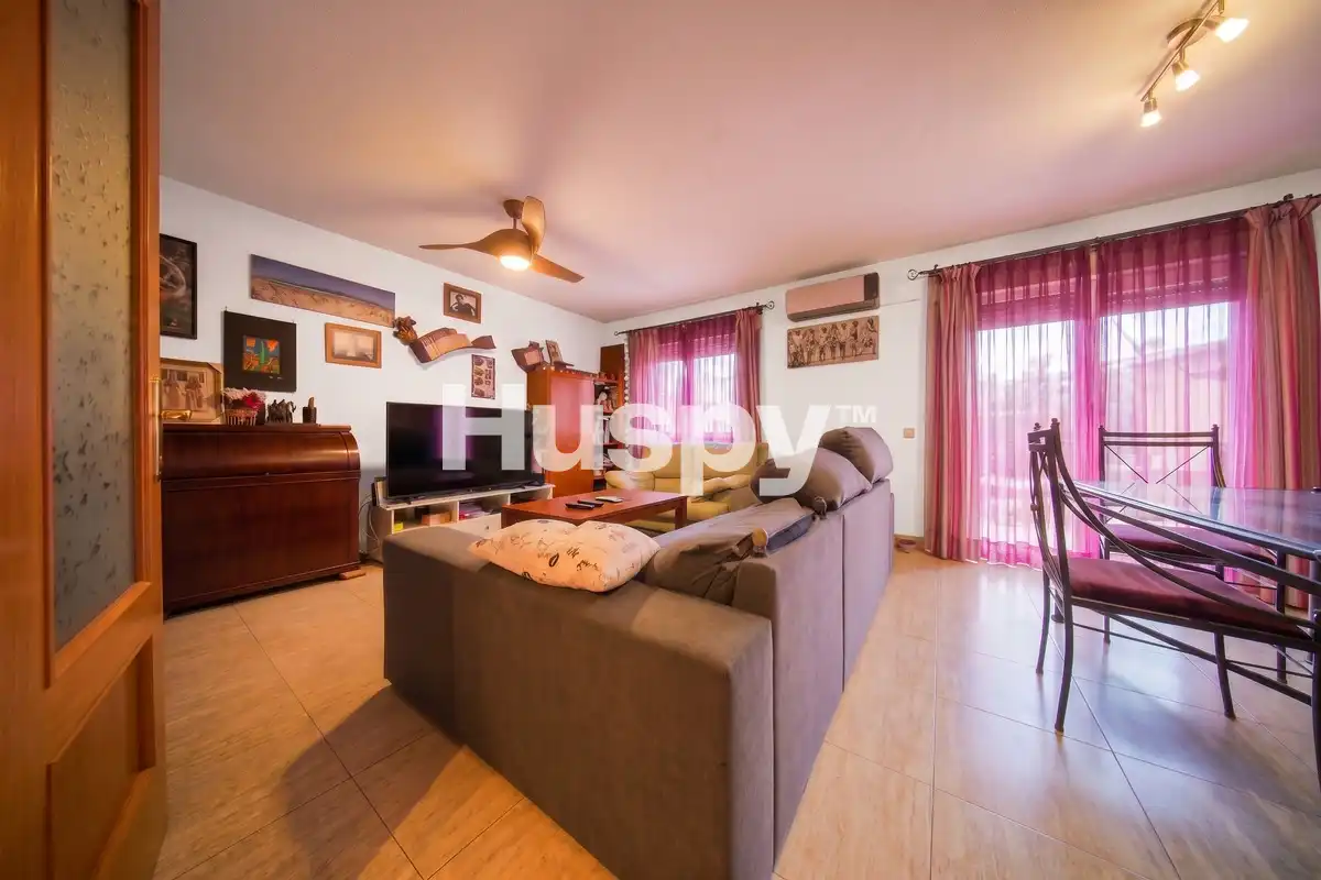 Terraced house with terrace for sale in Calle del Brasil
