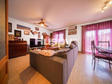 Terraced house with balcony for sale in Calle del Brasil