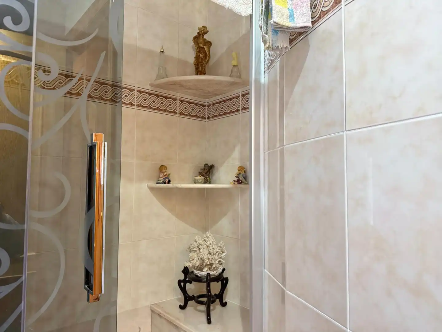Badezimmer von Haus oder Chalet zum Verkauf in Silla mit Klimaanlage, Heizung und Terrasse