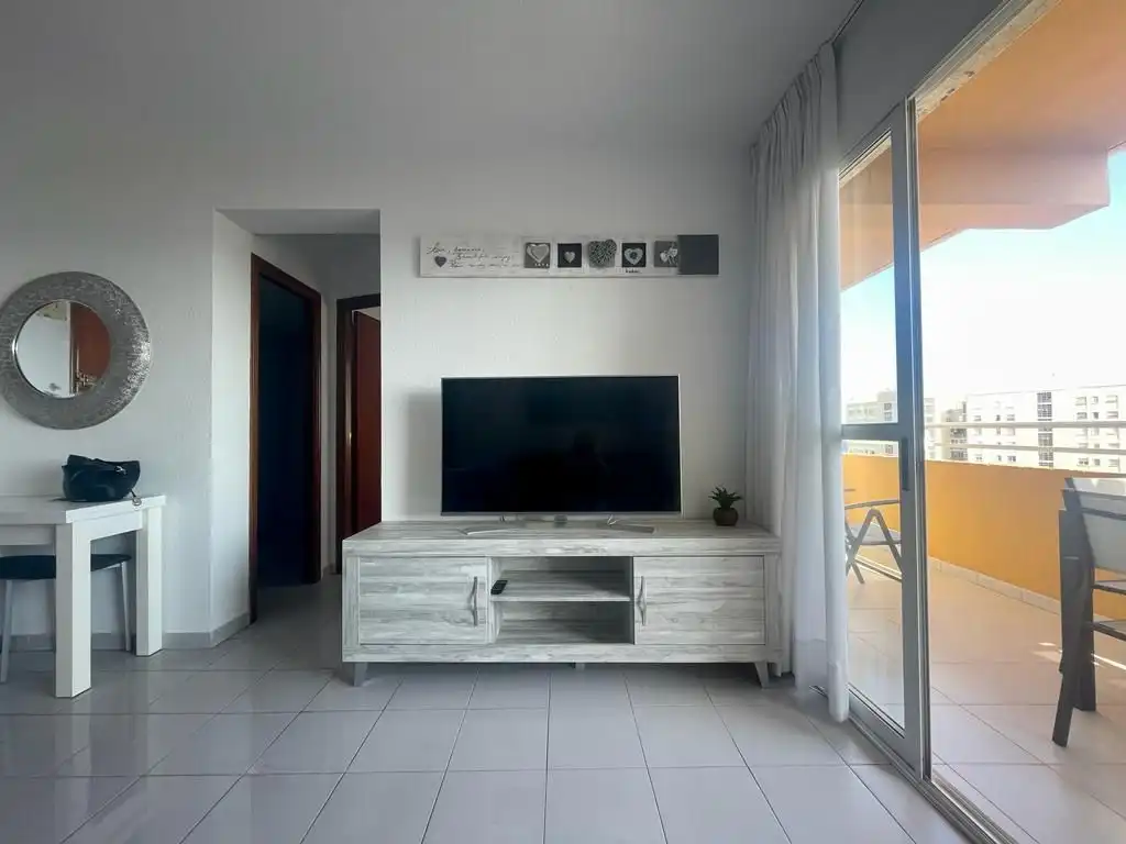 Wohnzimmer von Wohnungen zur Miete in Benidorm mit Klimaanlage, Möbliert und Gemeinschaftspool