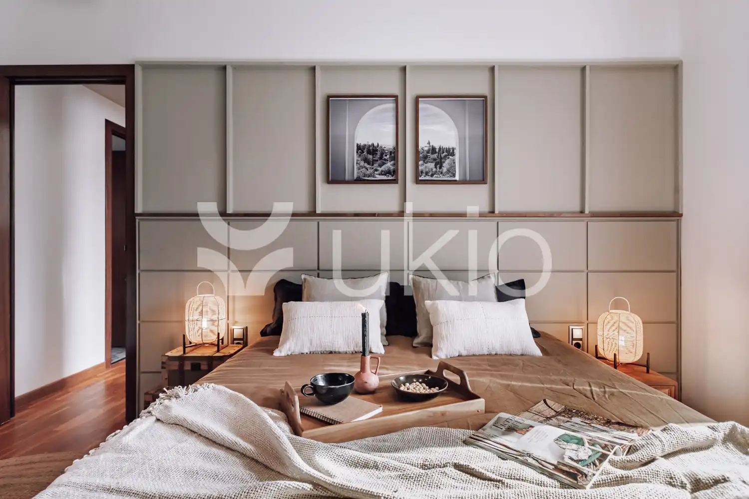Dormitori de Apartament de lloguer en Barcelona amb Aire condicionat, Calefacció i Jardí privat