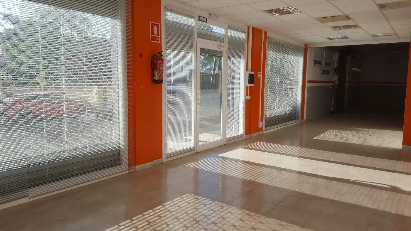 Local en venda a Avinguda de la Generalitat, 2, Vilallonga del Camp