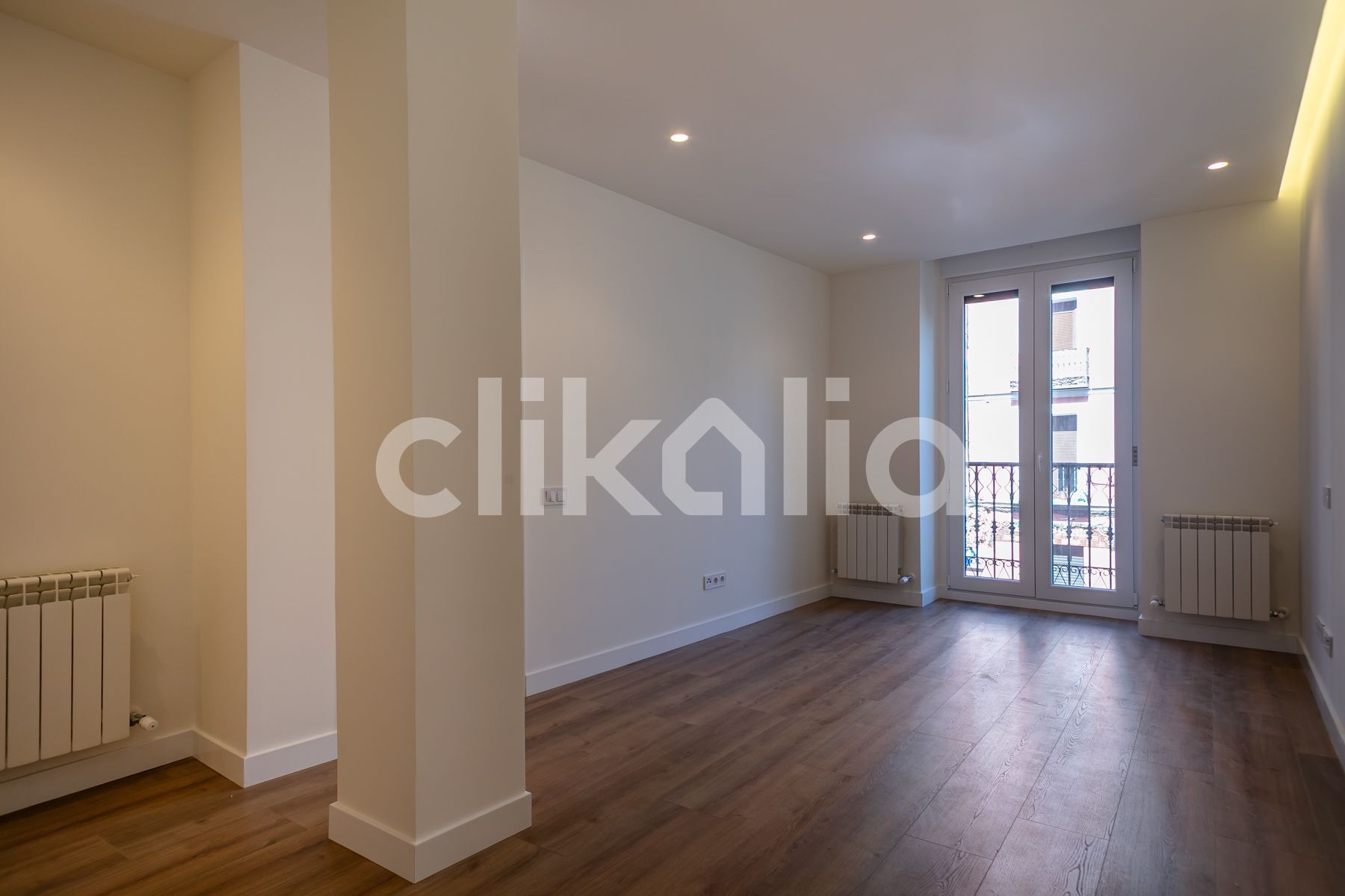 Flat for sale in  Madrid Capital  with Air Conditioner, Heating and Terrace
