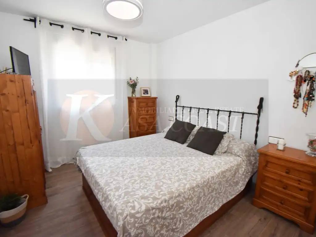 Bedroom of Flat for sale in Mijas  with Air Conditioner, Private garden and Terrace
