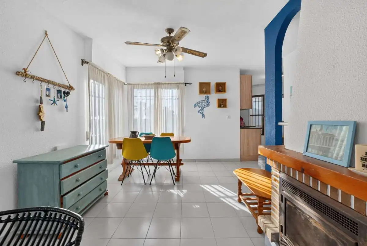 Casa aparellada en venda a Los Cuarteros, imagen 4
