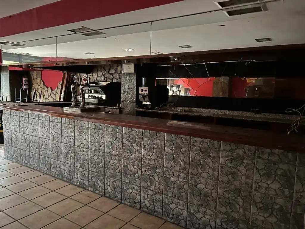 Local comercial en alquiler en Centro Urbano - Hirigunea, imagen 3