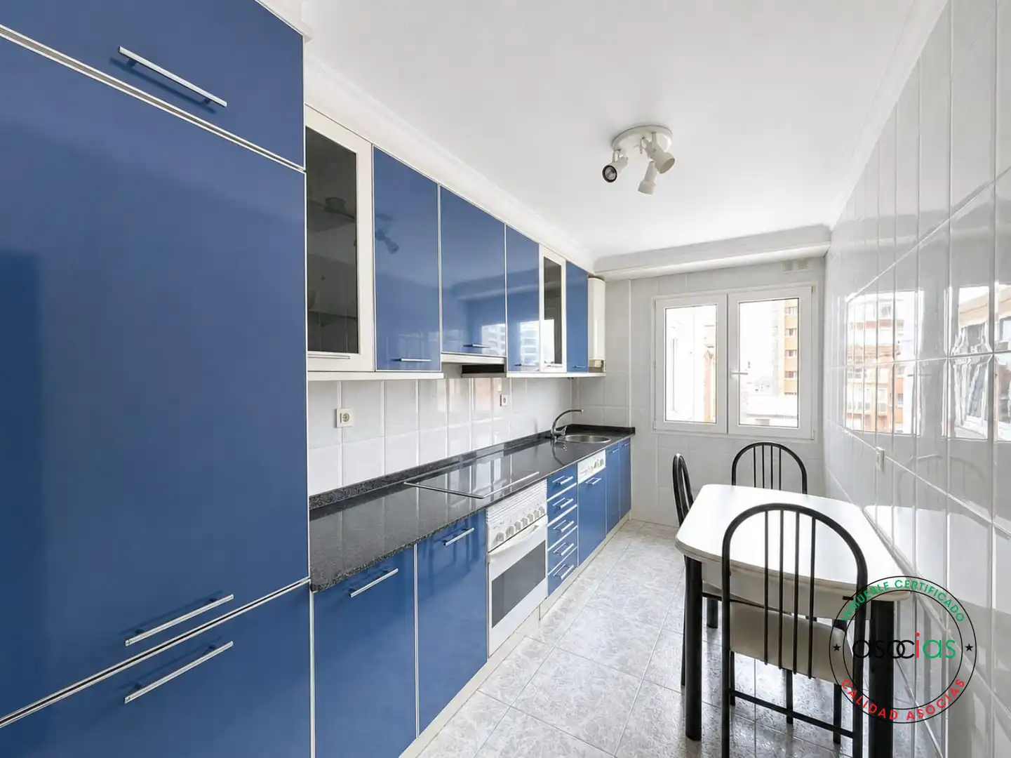 Kitchen of Flat for sale in Gijón   with Heating, Parquet flooring and Terrace