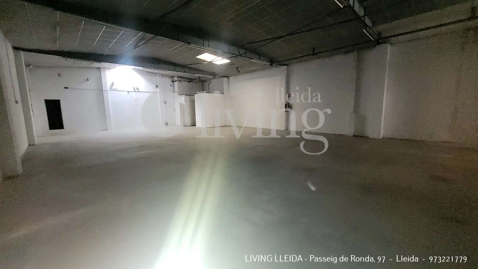 Nau industrial en venda en Lleida