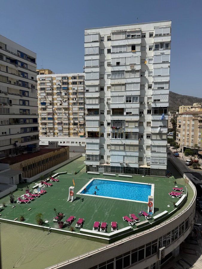Vista exterior de Apartament de lloguer en Torremolinos amb Terrassa, Moblat i Piscina comunitària
