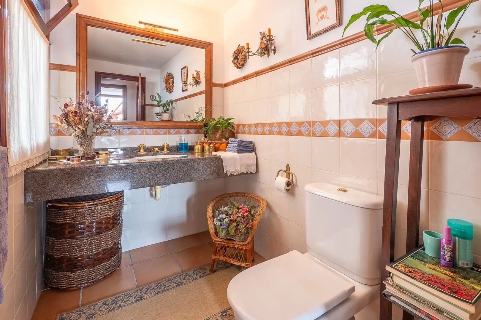 Bathroom of Houses for sale in Donostia - San Sebastián   with Heating, Private garden and Terrace