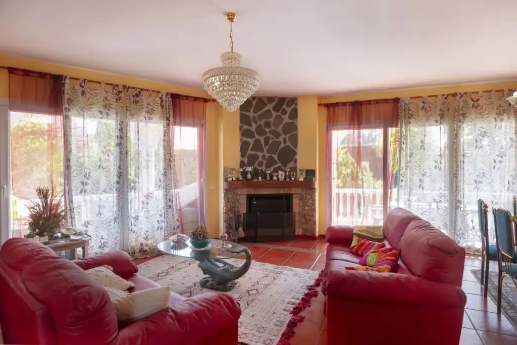 Chalet con piscina en venta en Las Chapas - El Rosario, imagen 5